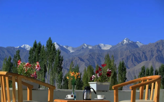 Royal Holiday Leh