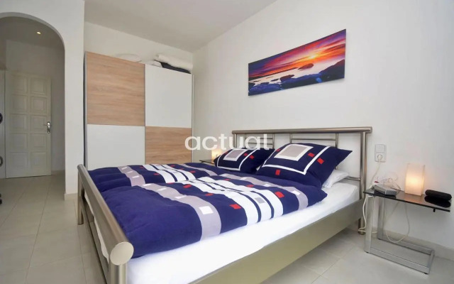 Casa Xiprers, 7 "Villa Santina"