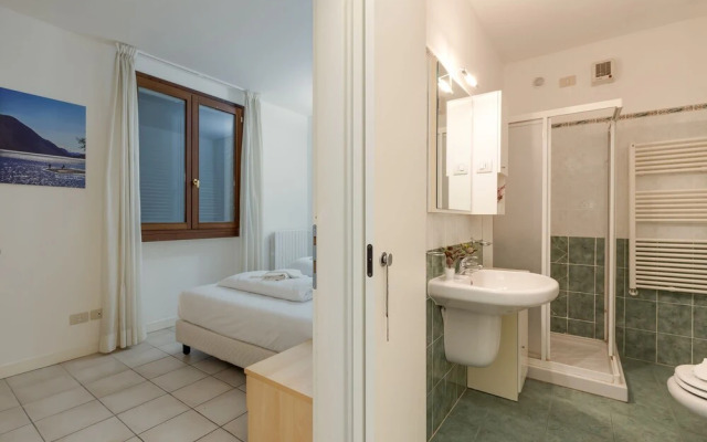 Porto Letizia Bach 6