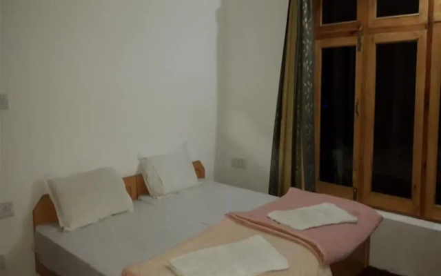 Skyland Guest House