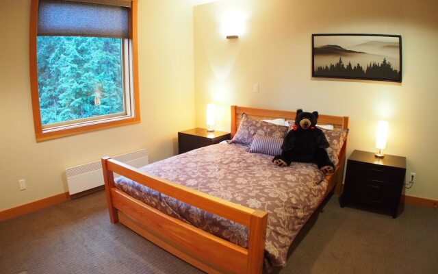 Kookaburra Lodge #204 By Bear Country