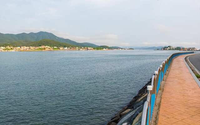 Tongyeong Iris Pension
