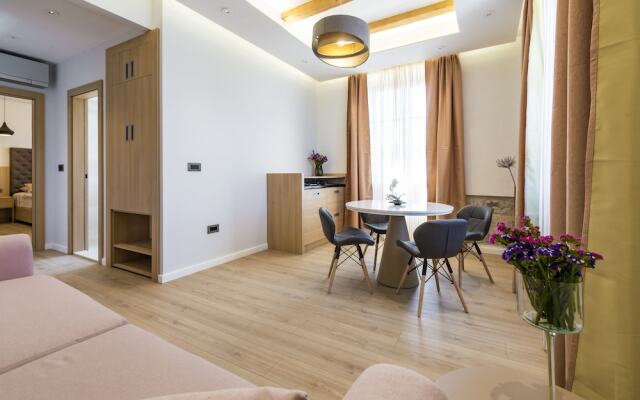 Casa Antika Suites