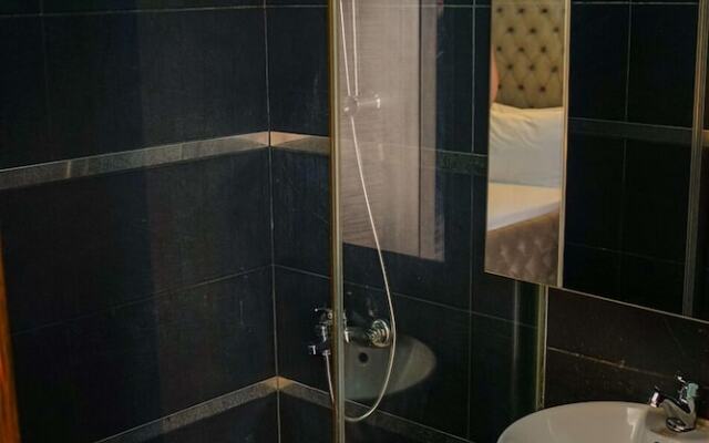 Omer Agah Otel