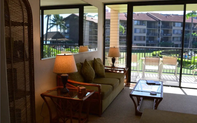 Papakea G206 2 Bedroom Condo by RedAwning