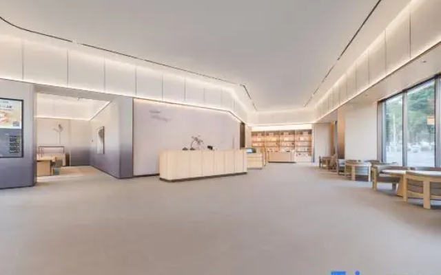 Ji Hotel (Chengdu Gaoxin West District Baicao Road Branch)