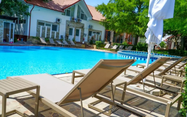 Steaua Apelor Family Resort