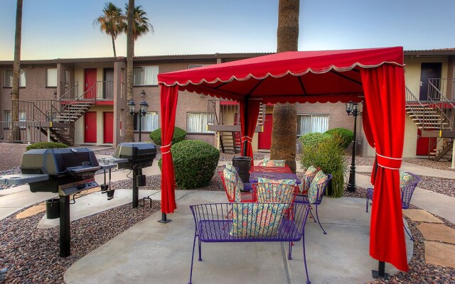 Park Suites at 232 - One Bedroom Apartment