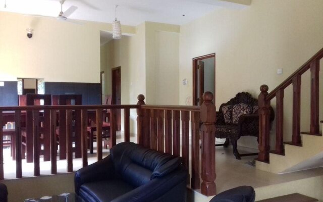Villa Vinses In Hikkaduwa