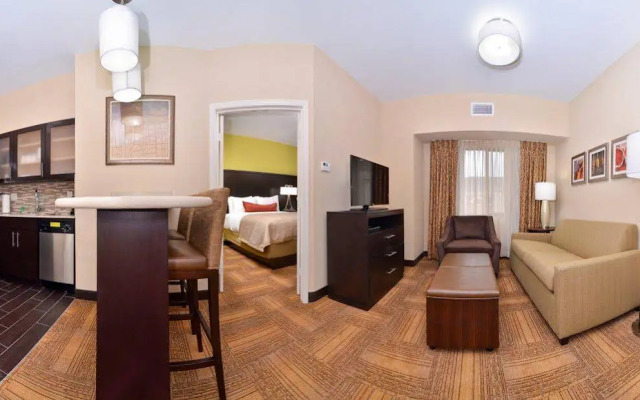Staybridge Suites Tomball - Spring Area by IHG