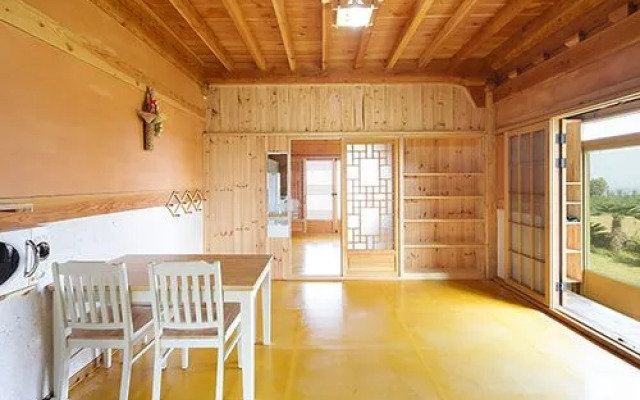 Jeju Daemyoung Hanok Pension
