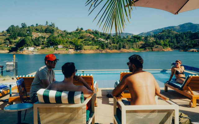 Viajero Guatapé Hostel & Lake Club