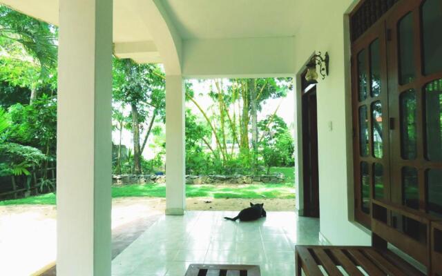 Pathum Family Home