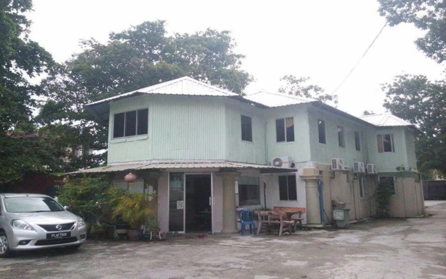 Oasis Hostel