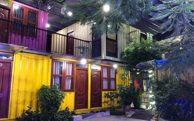 Homestay Container