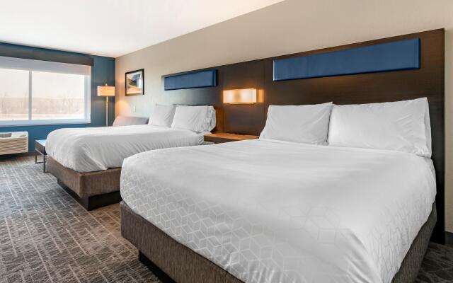 Holiday Inn Express & Suites Carlisle Southwest – I-81 by IHG