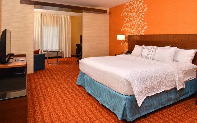 Fairfield Inn & Suites Calhoun