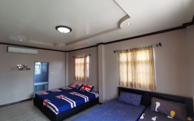 Lek Homestay