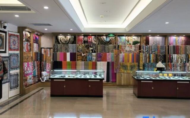 Tianhe Hotel