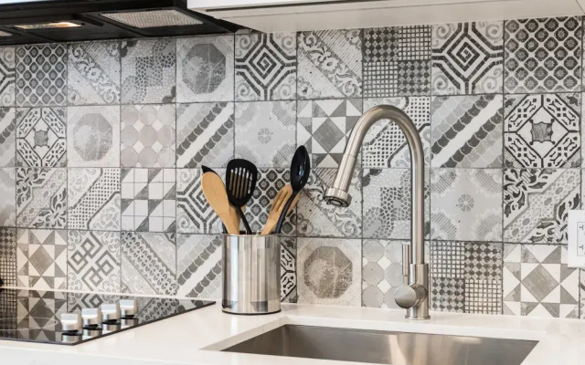 VHC Luxury Apartments 538-202