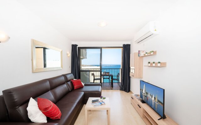 Sea Bliss Penthouse with two terraces enjoying side seaviews by Gatewaysmalta