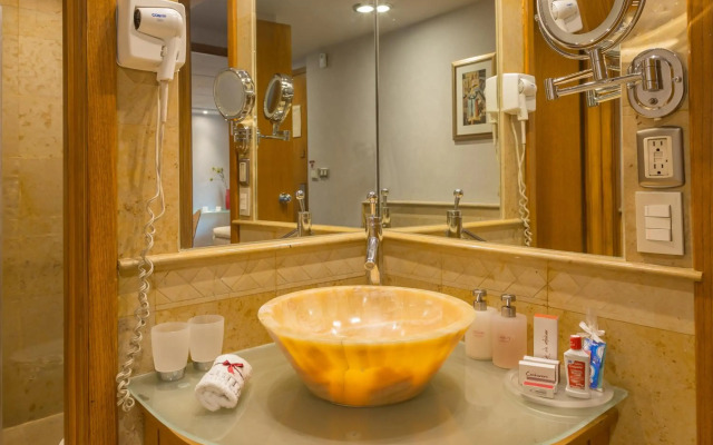 Suites Contempo