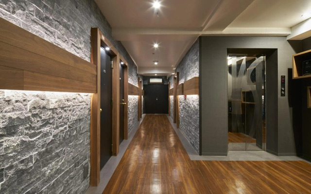 City Hotel N.U.T.S.