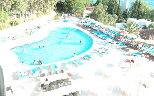 Arora Hotel