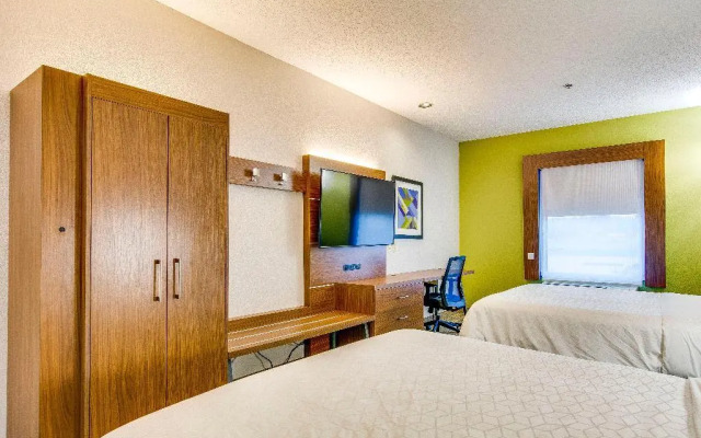 Holiday Inn Express Vincennes