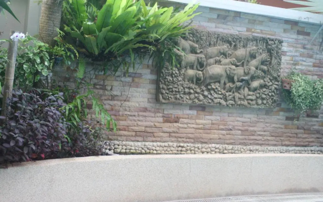Palmview Resort