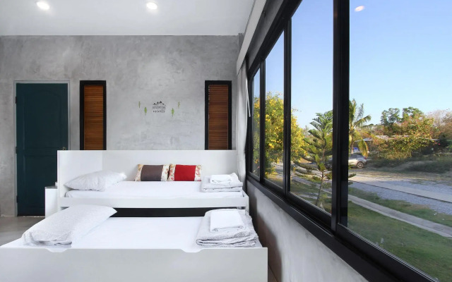 White Knot Khao Yai