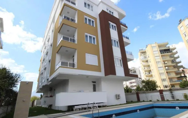 Look-O-More Residence