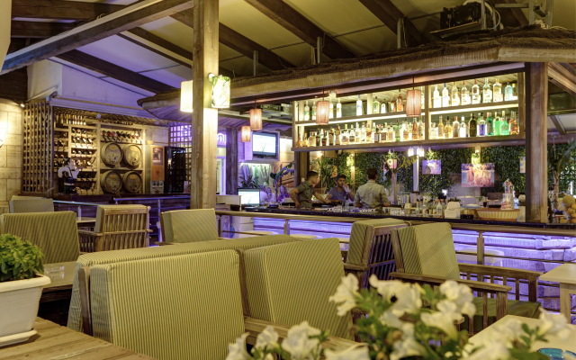 Philoxenia Hotel & Spa