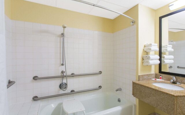 Days Inn by Wyndham Leominster/Fitchburg Area