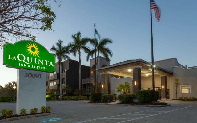 La Quinta Inn & Suites by Wyndham Ft. Myers-Sanibel Gateway