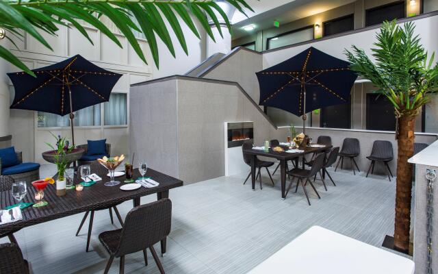 Holiday Inn Chicago North Shore by IHG