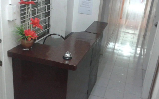 Dormitels Bacolod - Hostel