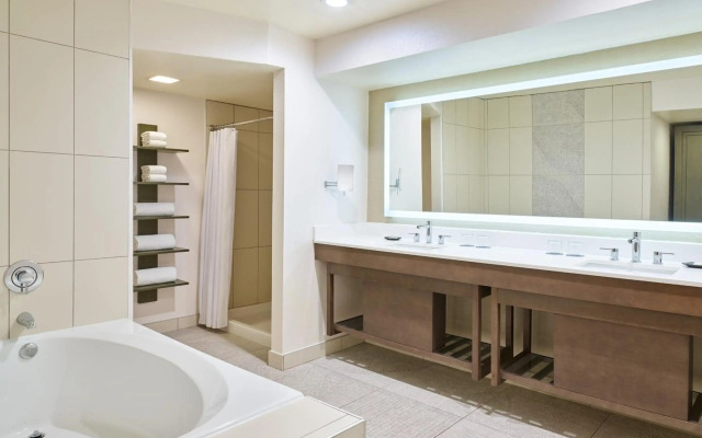 Sheraton Tucson Hotel and Suites