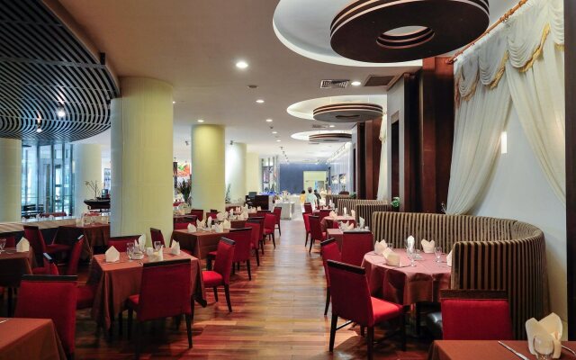 Dong Fang Hotel Guangzhou