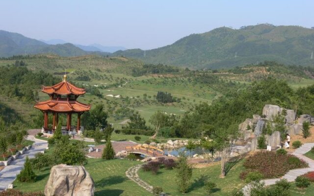 Wuyi Mountain Jingmin Golf Hotel