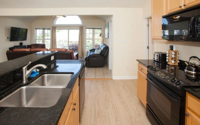 Coastal View VI - 6 Br Home