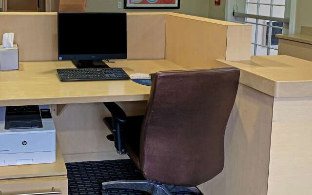 MainStay Suites Middleburg Heights Cleveland Airport