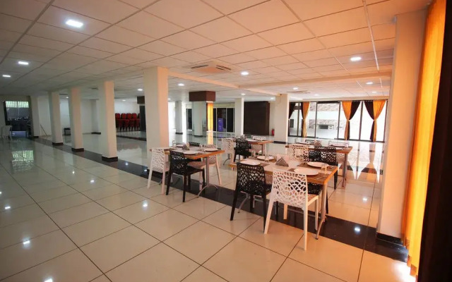 OYO Rooms Ahmedabad Airport Gandhinagar Highway