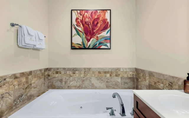 Trails End Hideaway Waterfront