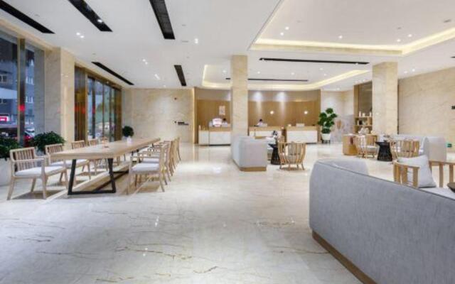 Apex Hotel
