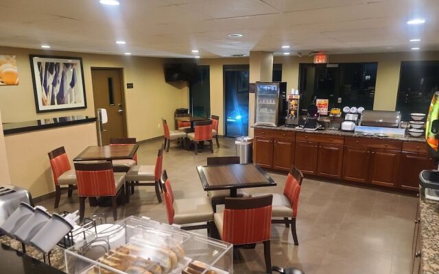 Comfort Inn And Suites