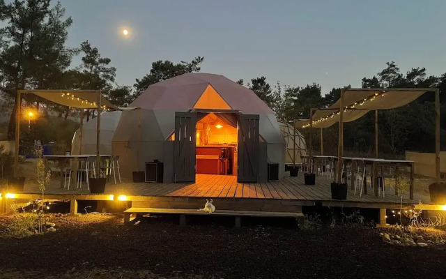 4 Camp & Restaurant - Adult Only