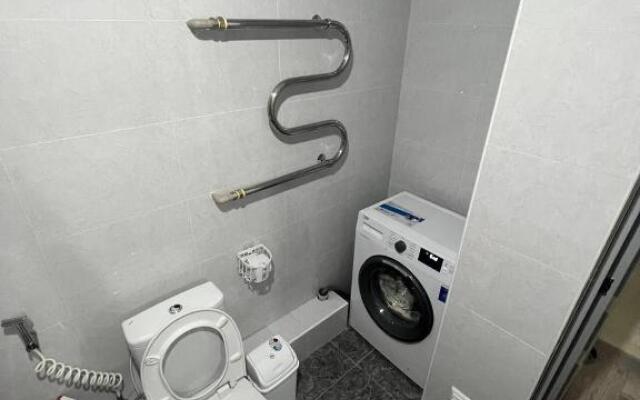 2-room studio-apartment on Chuykova 134a