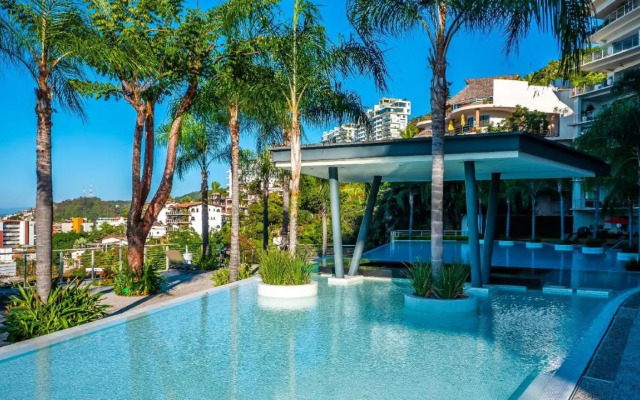 PARAMOUNT BAY 308 Great Views & Relaxing 3BR