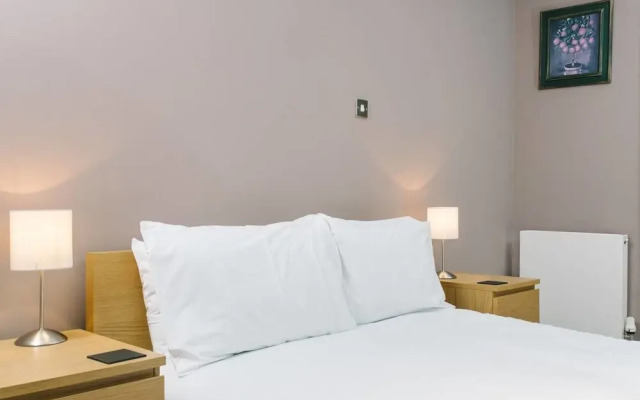 City Centre 2bed with Free Parking & Elevator